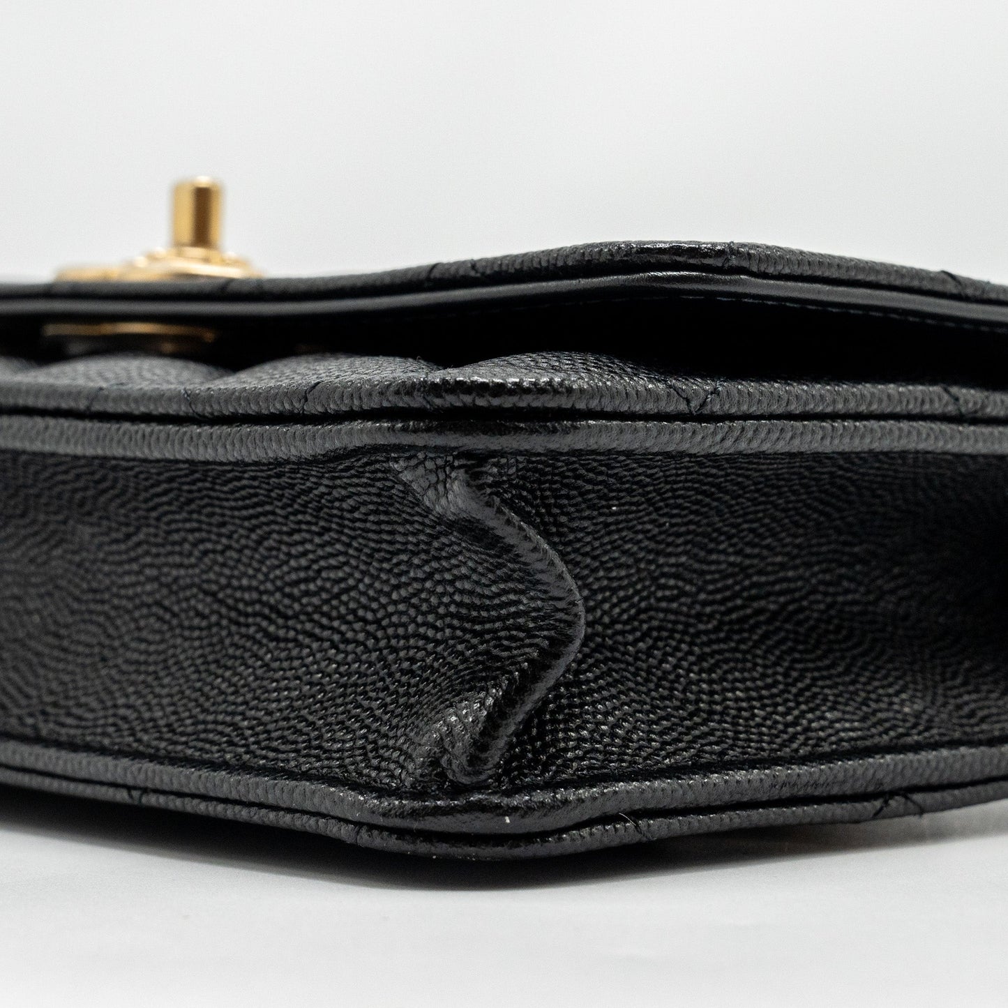 Chanel Camellia Wallet on chain Caviar Black  (Microchip)