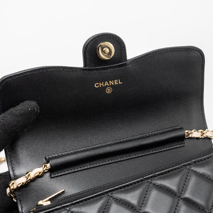 Chanel 23B Flap Phone Holder Lambskin Black/ White L (microchip)
