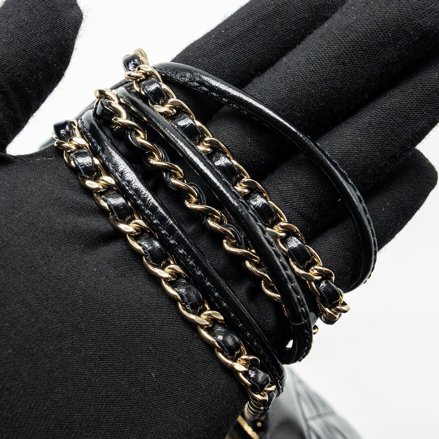 Chanel mini 31 bag shiny calfskin black L (microchip)
