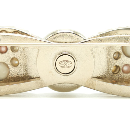 Chanel 21V Pearly Bow Brooch