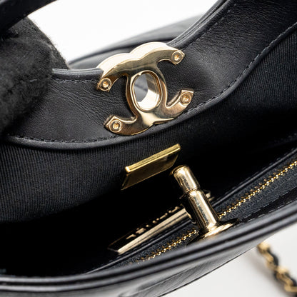 Chanel 23A Mini 31 Bag Calfskin Black L (microchip)