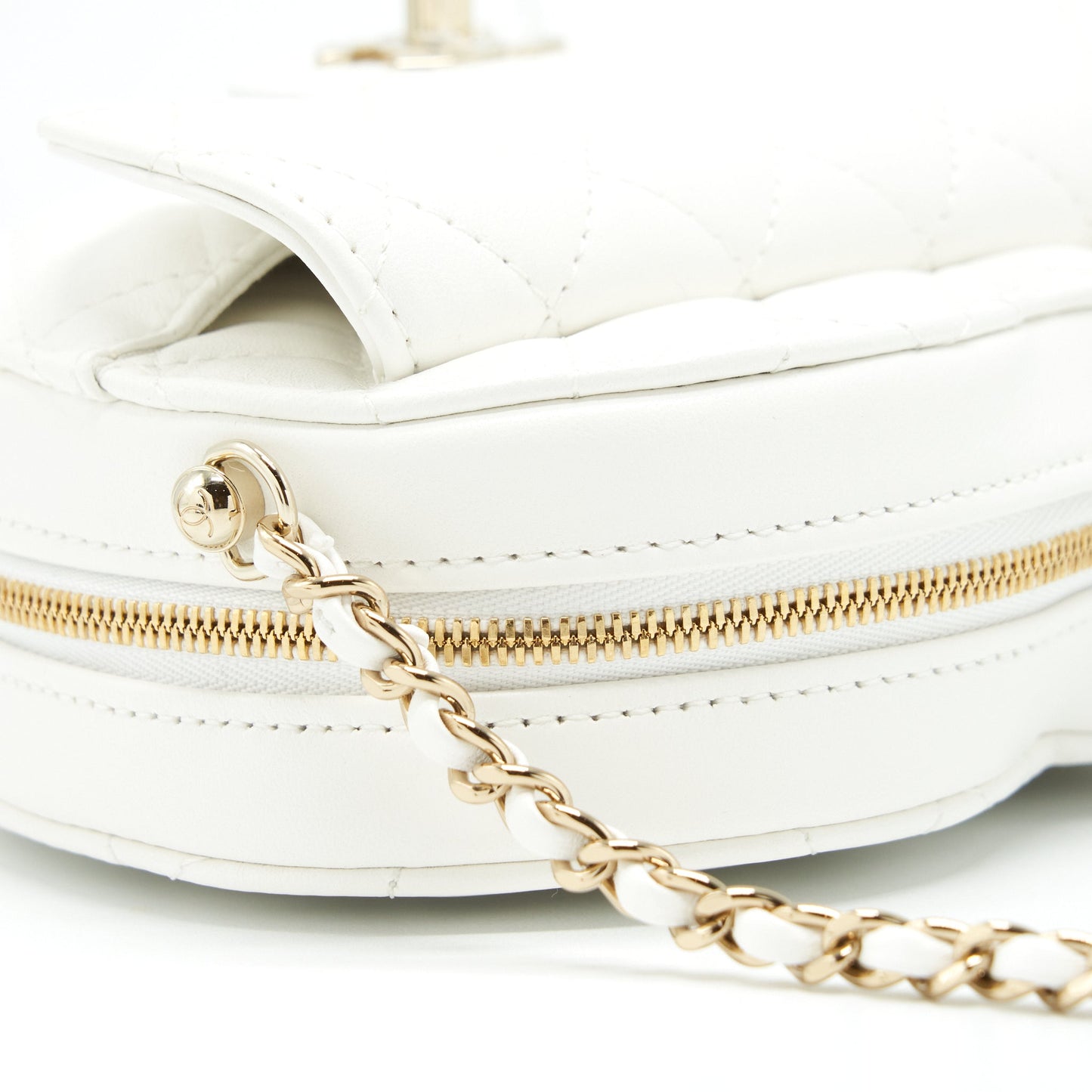Chanel 22S Heart Bag Lambskin White L
