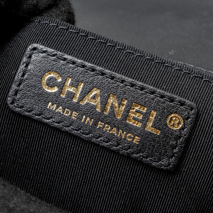 Chanel medium boy bag smooth calfskin black