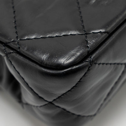 Chanel 23A quilted flap clutch calfskin black L (microchip)