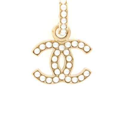 Chanel CC logo With Pearl Drop Earrings