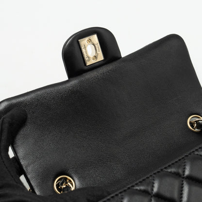 Chanel Mini Rectangular Flap Bag Lambskin Black L (microchip)