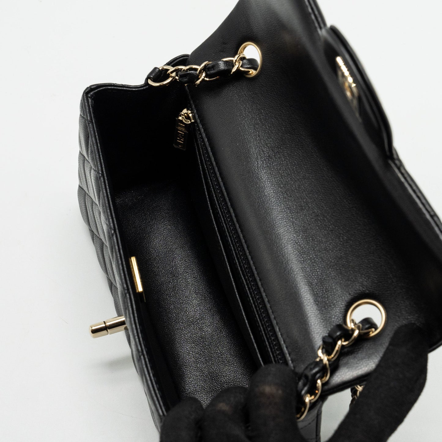 Chanel Mini Rectangular Flap Bag Lambskin Black L (microchip)