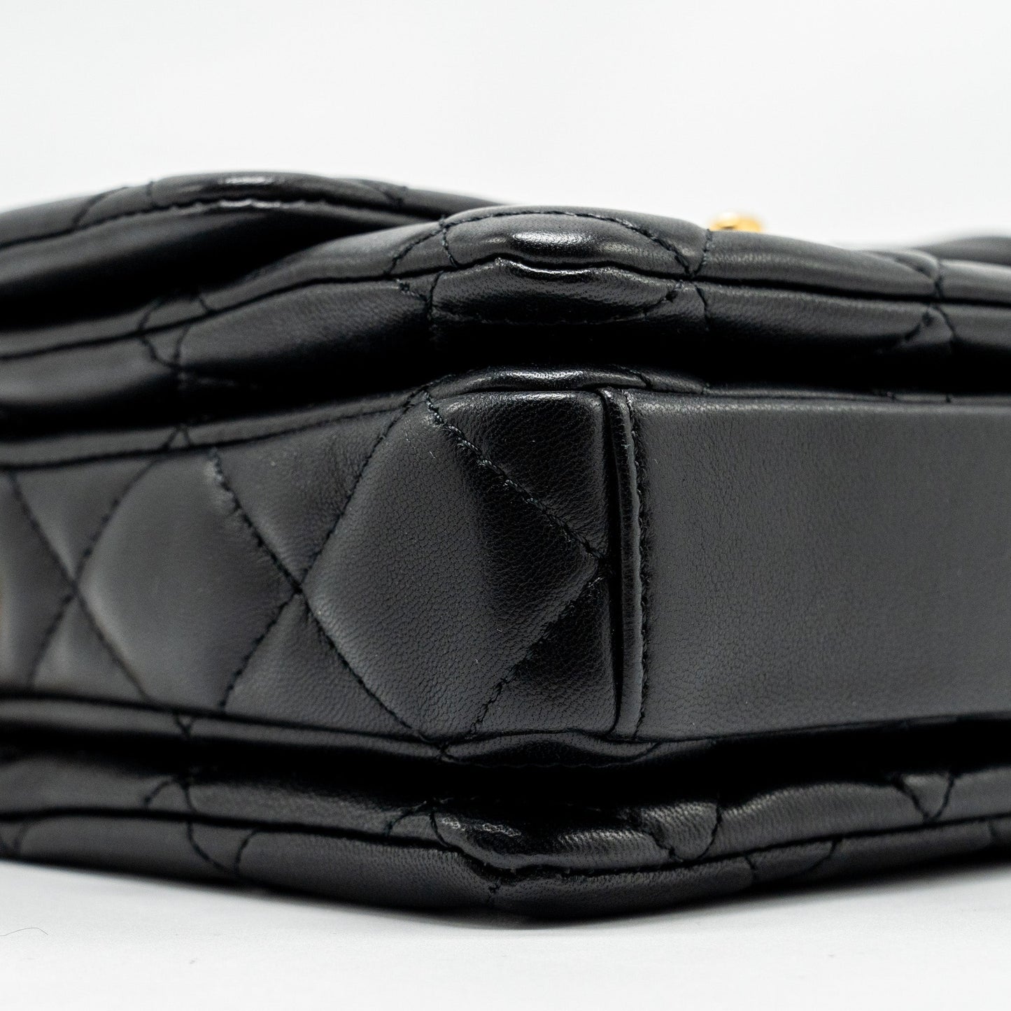 Chanel 22A Button on chain Flap Bag Lambskin Black  (Microchip)