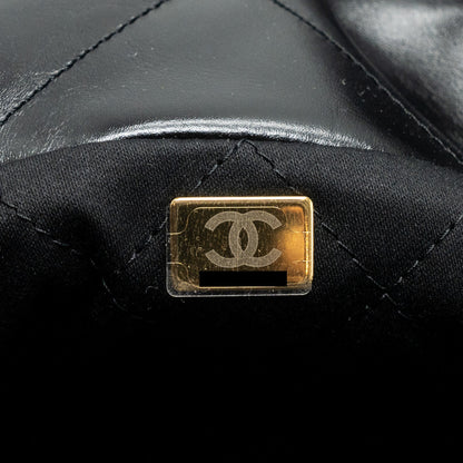 Chanel 24C 22 Bag Calfskin Black  (microchip)