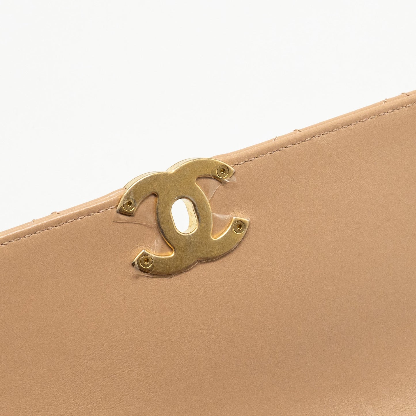 Chanel 21A Gold Crush Flap Bag Calfskin Beige  (Microchip)