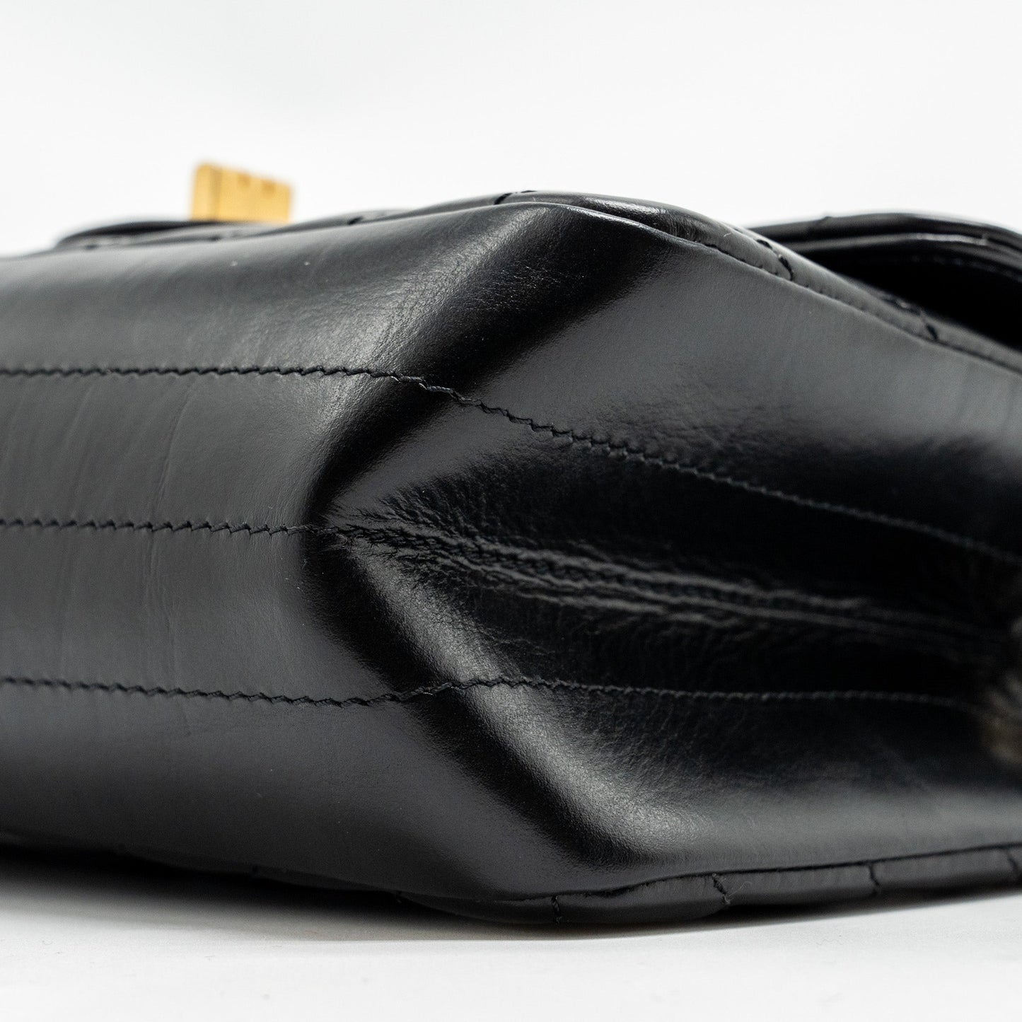 Chanel Mini 2.55 Reissue Chevron Calfskin Black  (Microchip)