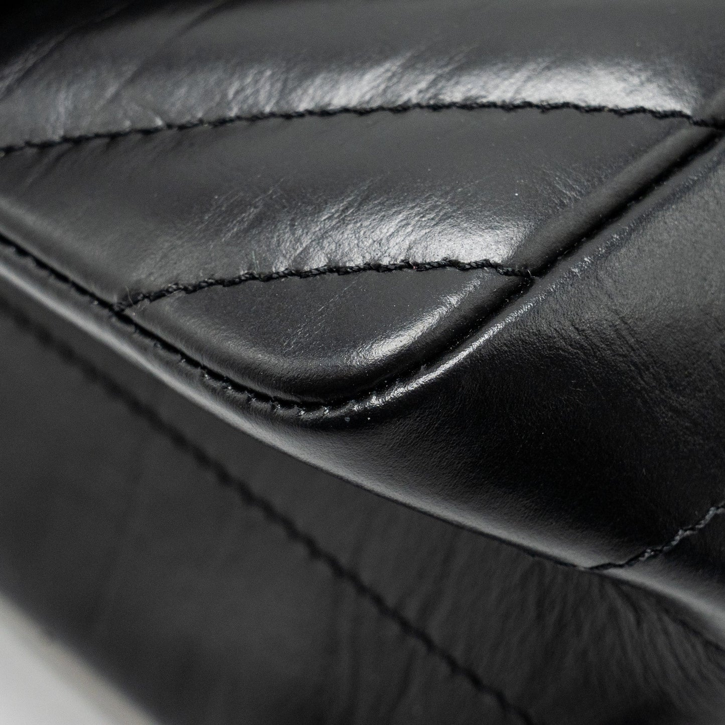 Chanel Mini 2.55 Reissue Chevron Calfskin Black  (Microchip)