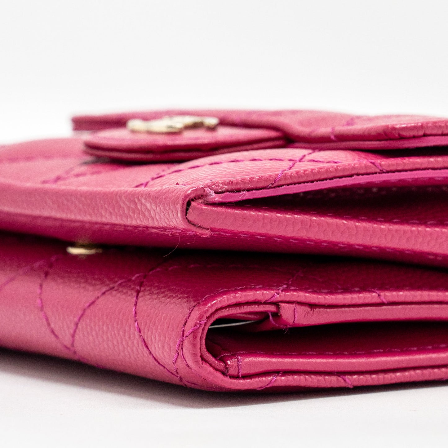 Chanel Matelasse Bi-fold Wallet Caviar Dark Pink L (Microchip)