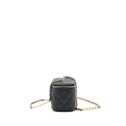 Chanel 22P Long Vanity With Logo On Chain Caviar Black L
