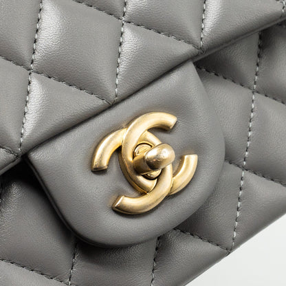 Chanel 22k Metal Top Handle Mini Rectangular Flap Bag Lambskin Grey  (microchip)