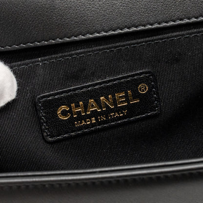 Chanel Medium boy Bag Calfskin Black  (microchip)