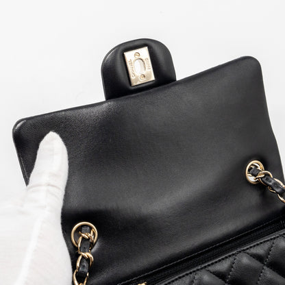 Chanel mini rectangular flap bag lambskin black L (Microchip)