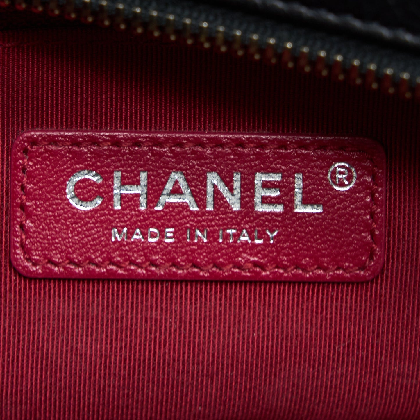 Chanel New Medium Gabrielle Hobo Bag Aged Smooth Calfskin Multicolour Hardware