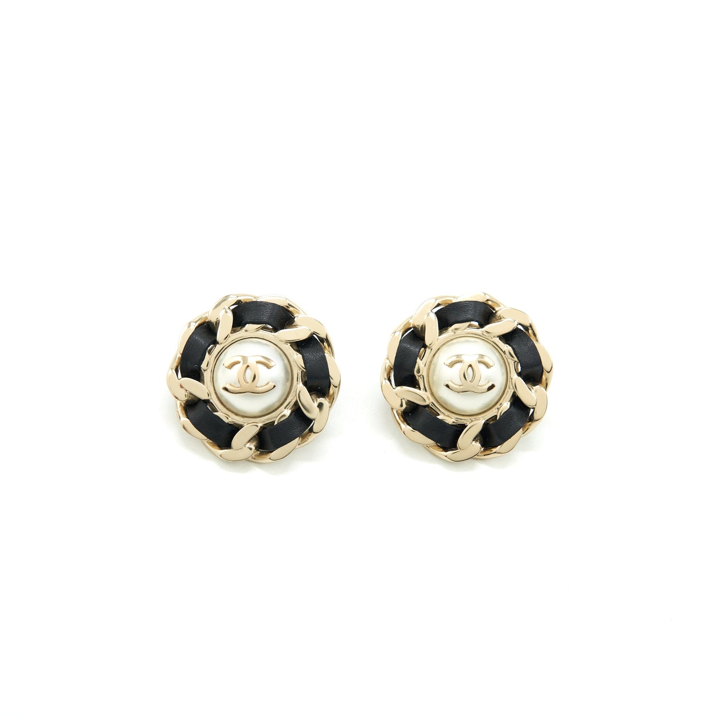 Chanel Round Pearl Earrings L