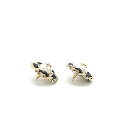 Chanel Round Pearl Earrings L