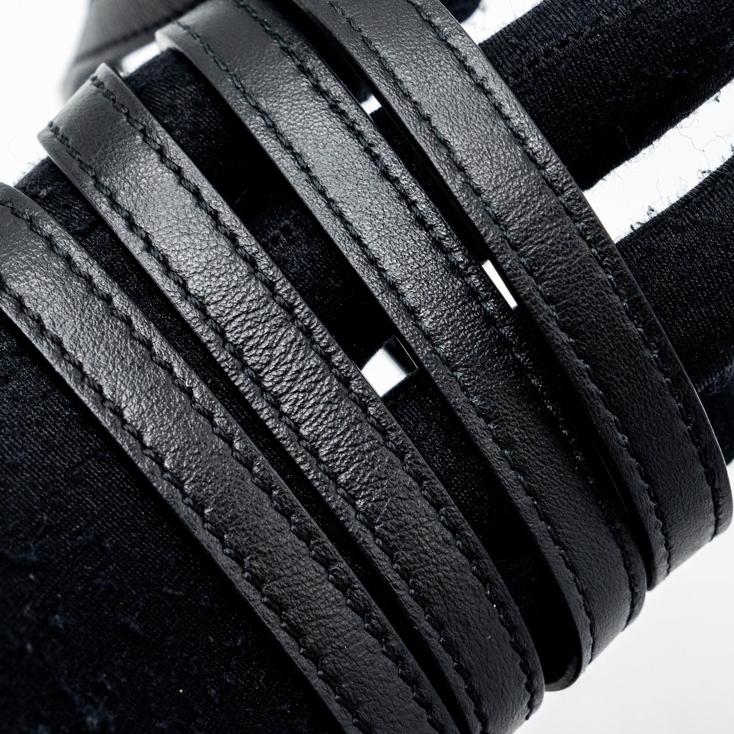 CHANEL SHOULDER BAG LAMBSKIN BLACK