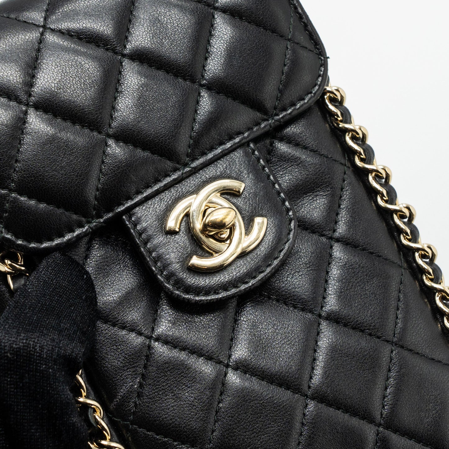 Chanel Phone Holder With Chain Lambskin Black L