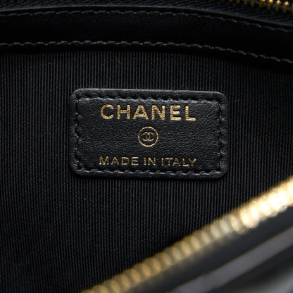 Chanel O-Case Pouch Pearl/Aged Calfskin Black L