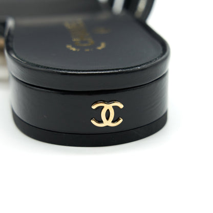 Chanel size37 Leather and pearl sandal black