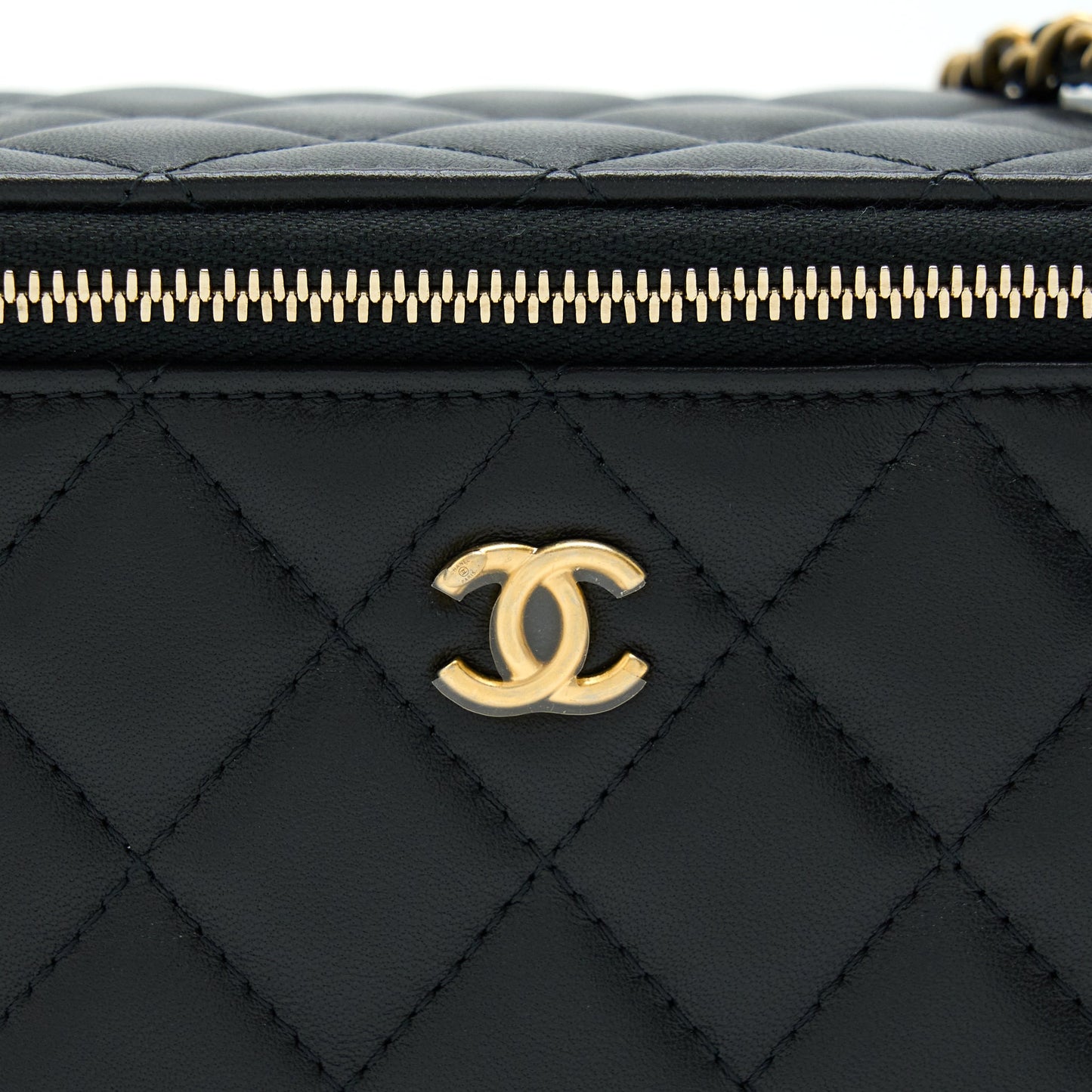 Chanel 22B Pearl Crush Long Vanity With Chain Lambskin Black