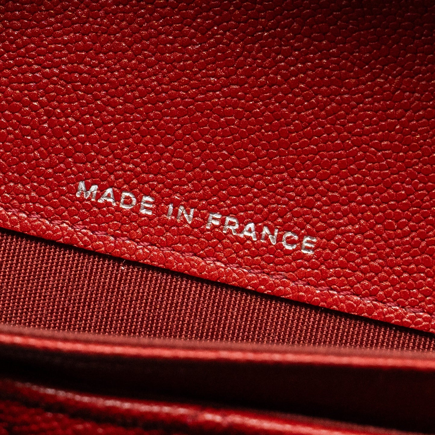 CHANEL Boy Flap Card Holder Caviar Red
