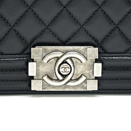 Chanel Medium boy Chanel Bag Caviar Black ruthenium hardware