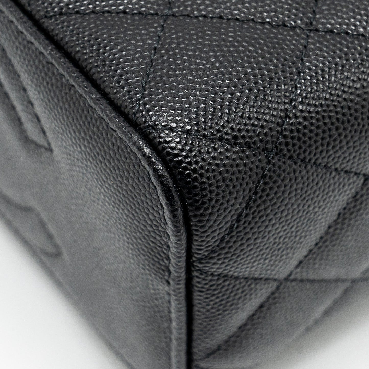 CHANEL Long Vanity With Chain Caviar Black L