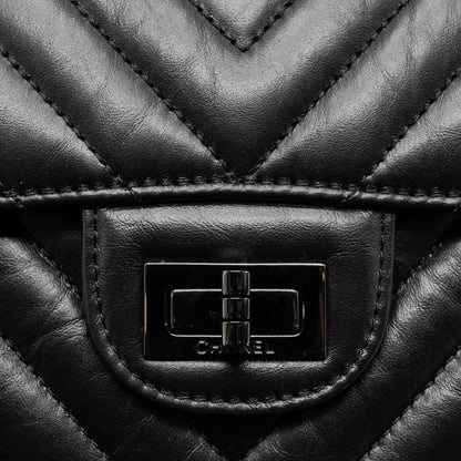 Chanel Mini 2.55 Reissue Flap Bag Chevron Calfskin So Black (Microchip)