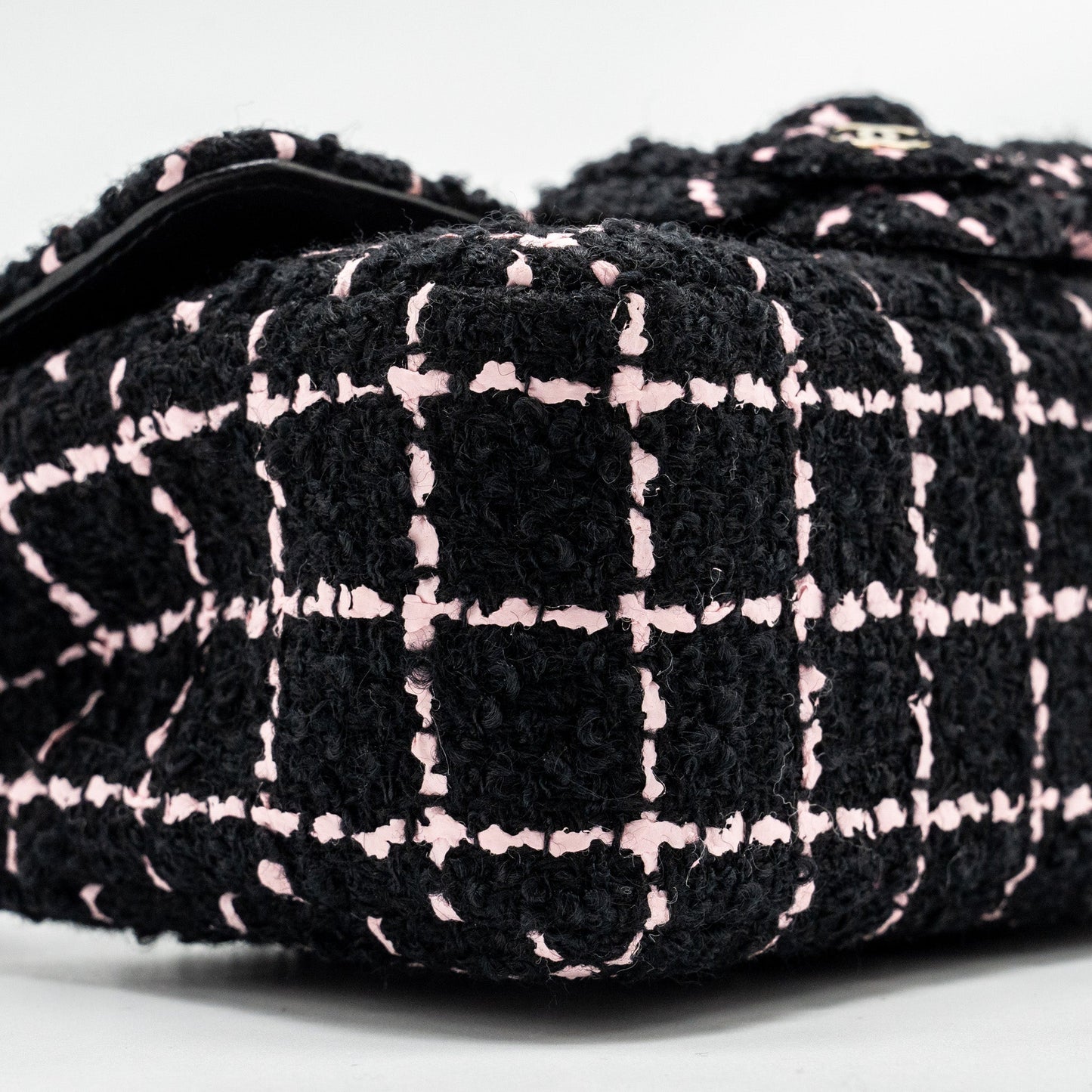 Chanel 23K Flower Bomb Mini Rectangular Flap Bag Tweed Black / Pink L (Microchip)