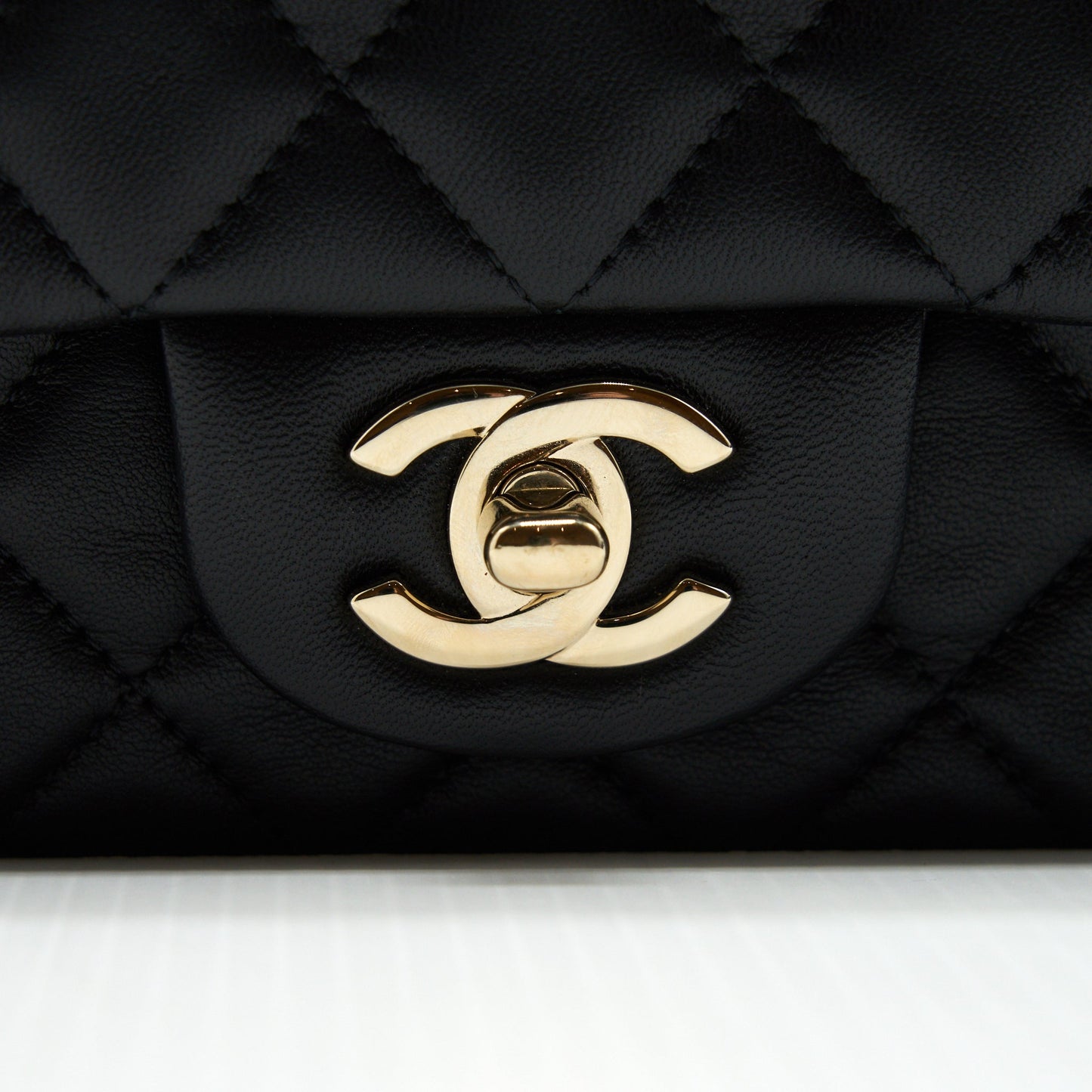 Chanel mini rectangular flap Bag Lambskin Black L