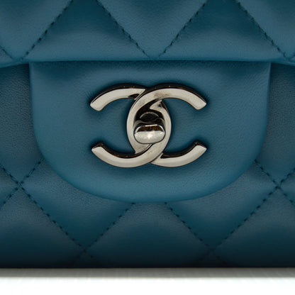 Chanel Jumbo Classic Double Flap Bag Lambskin Green