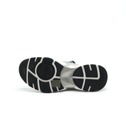 CHANEL CC LOGO SNEAKER WHITE/GREY/BLACK