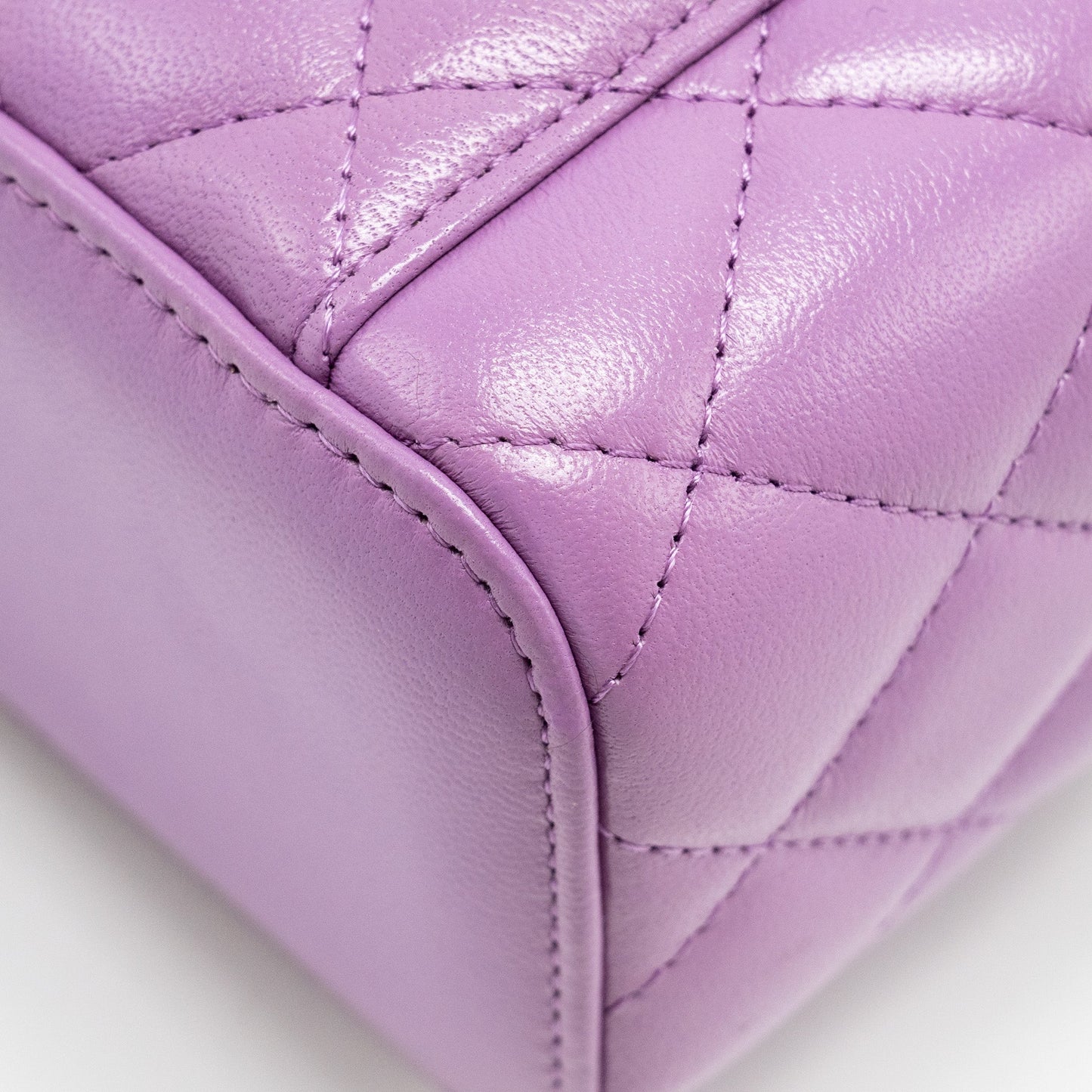 CHANEL Pearl Crush Mini Vanity With Chain Lambskin Purple