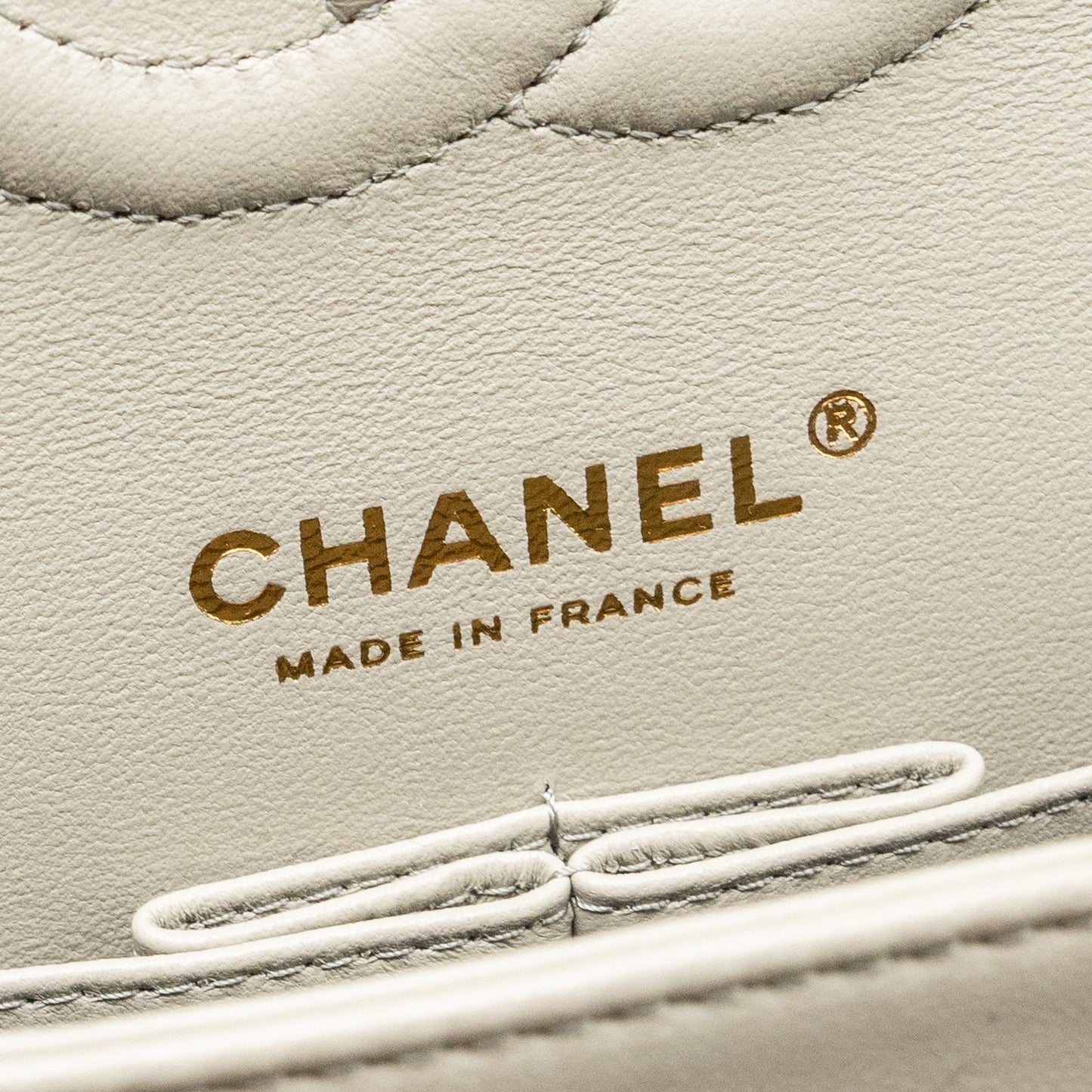 Chanel Medium Classic double flap bag lambskin light grey L (Microchip)