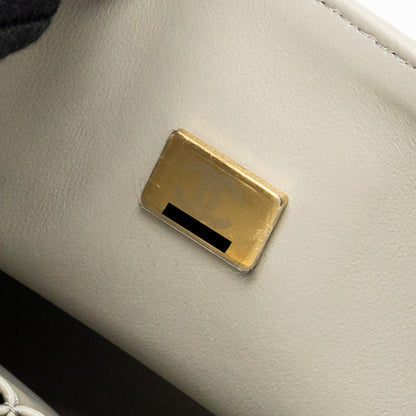 Chanel Medium Classic double flap bag lambskin light grey L (Microchip)