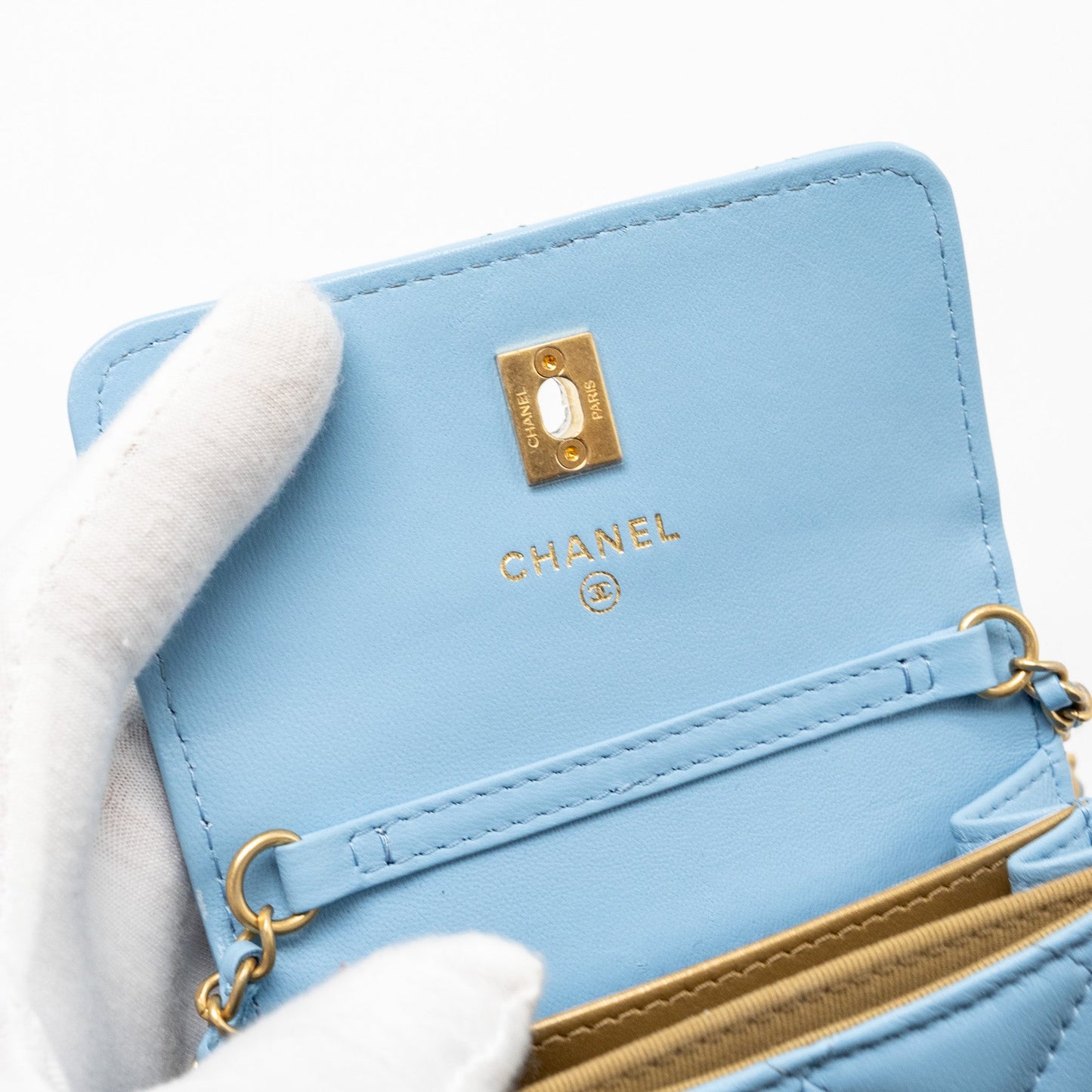 Chanel Pearl crush mini flap wallet with chain lambskin blue