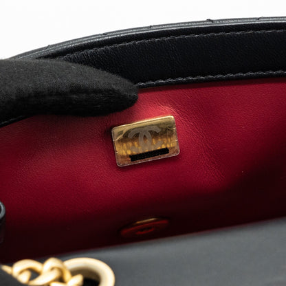 Chanel Camellia adjustable chain mini square flap bag lambskin black  (microchip)