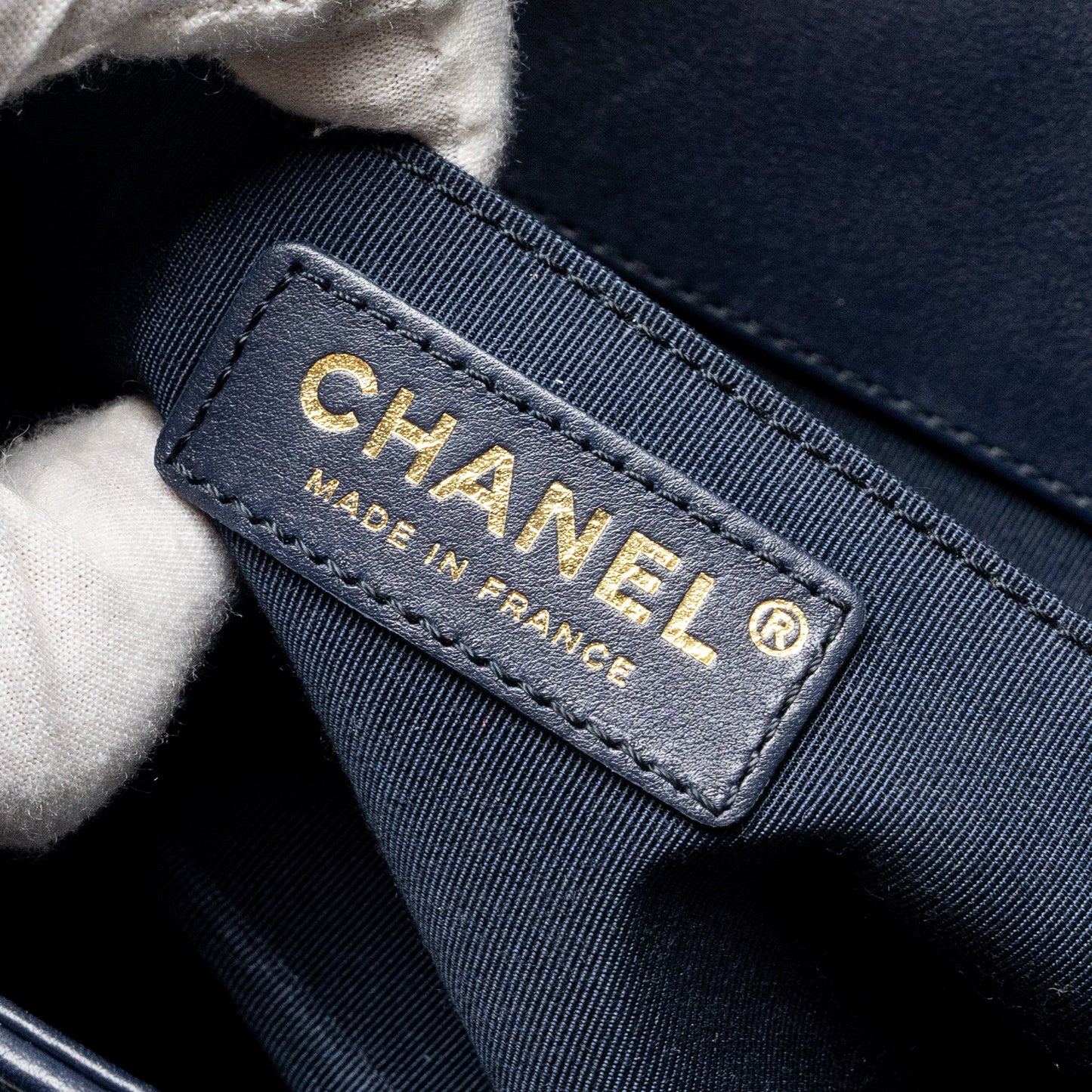Chanel 20B medium boy bag with top handle Calfskin navy