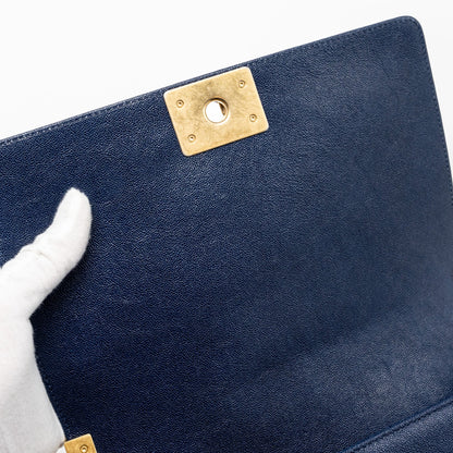 Chanel Medium boy bag caviar navy