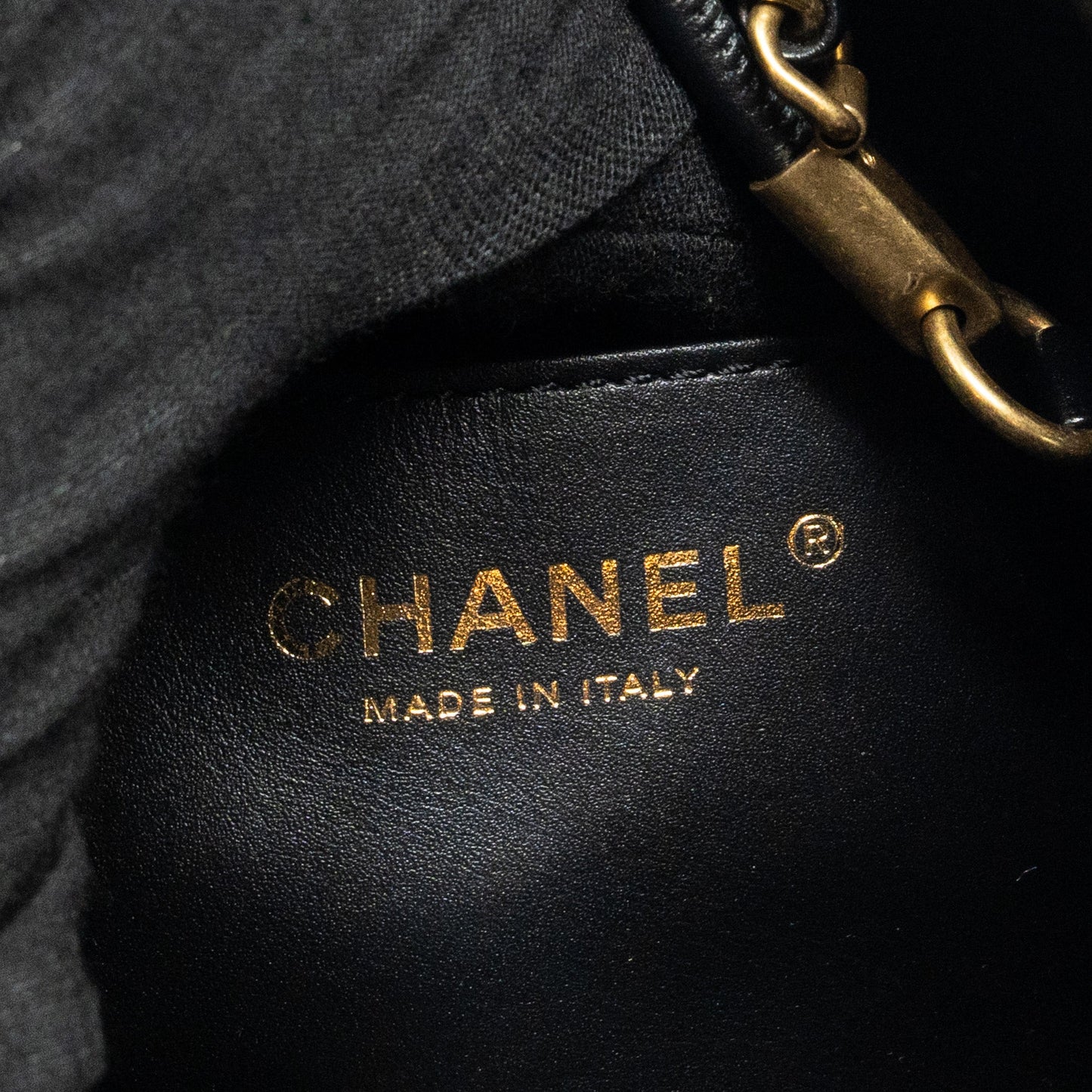 Chanel Mini 22 Bag Shiny Calfskin BLACK  (Microchip)