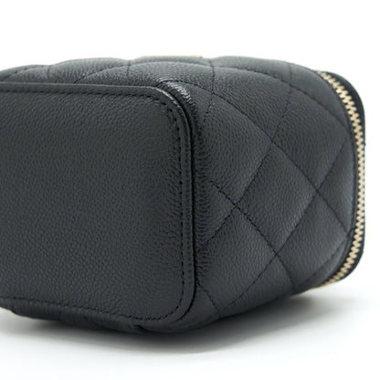 Chanel 22S Detailed Logo Mini Vanity With Chain Caviar Black L