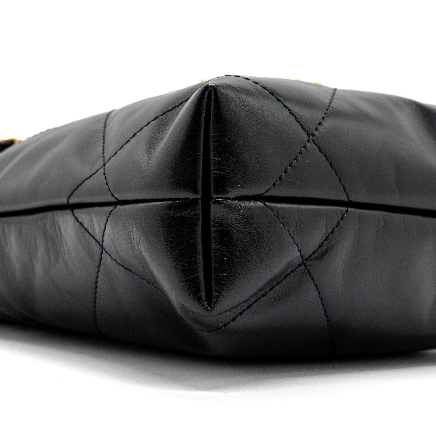Chanel mini 22 bag shiny calfskin black  (microchip)