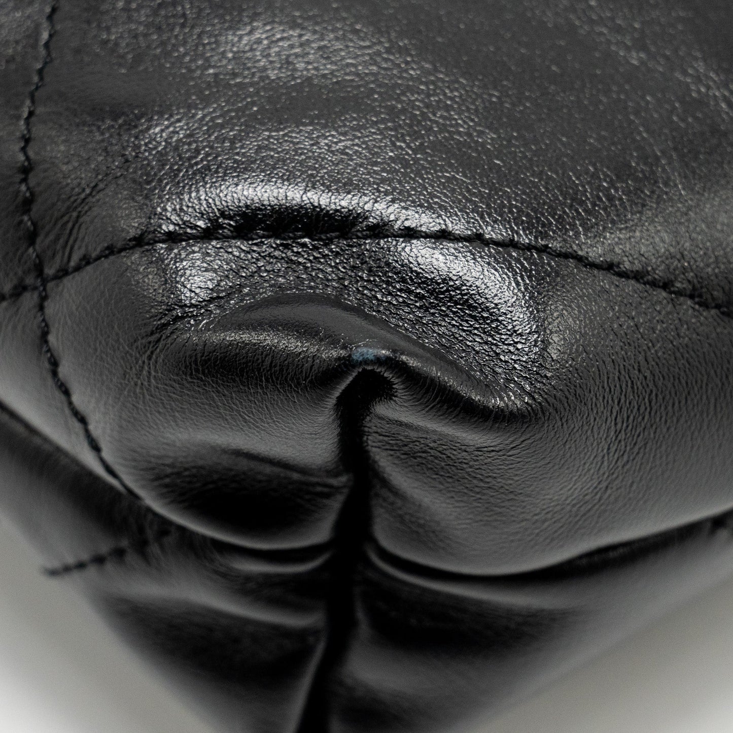Chanel 23K Mini 22 Bag Shiny Calfskin Black  (Microchip)