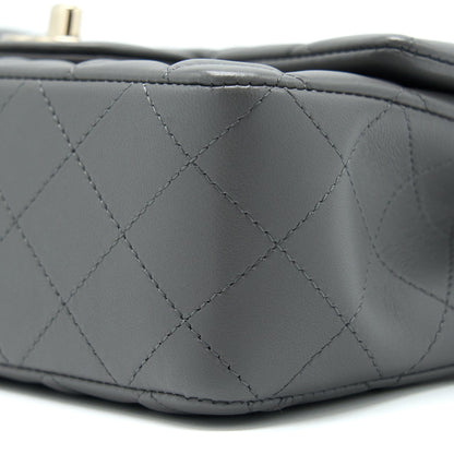 Chanel 22A Mini Rectangular Flap Bag Lambskin Grey L (Microchip).