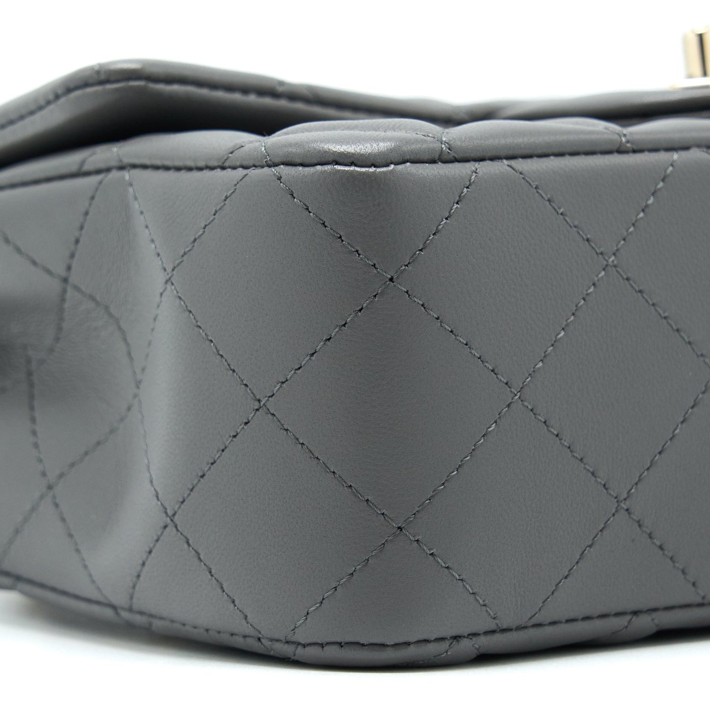 Chanel 22A Mini Rectangular Flap Bag Lambskin Grey L (Microchip).
